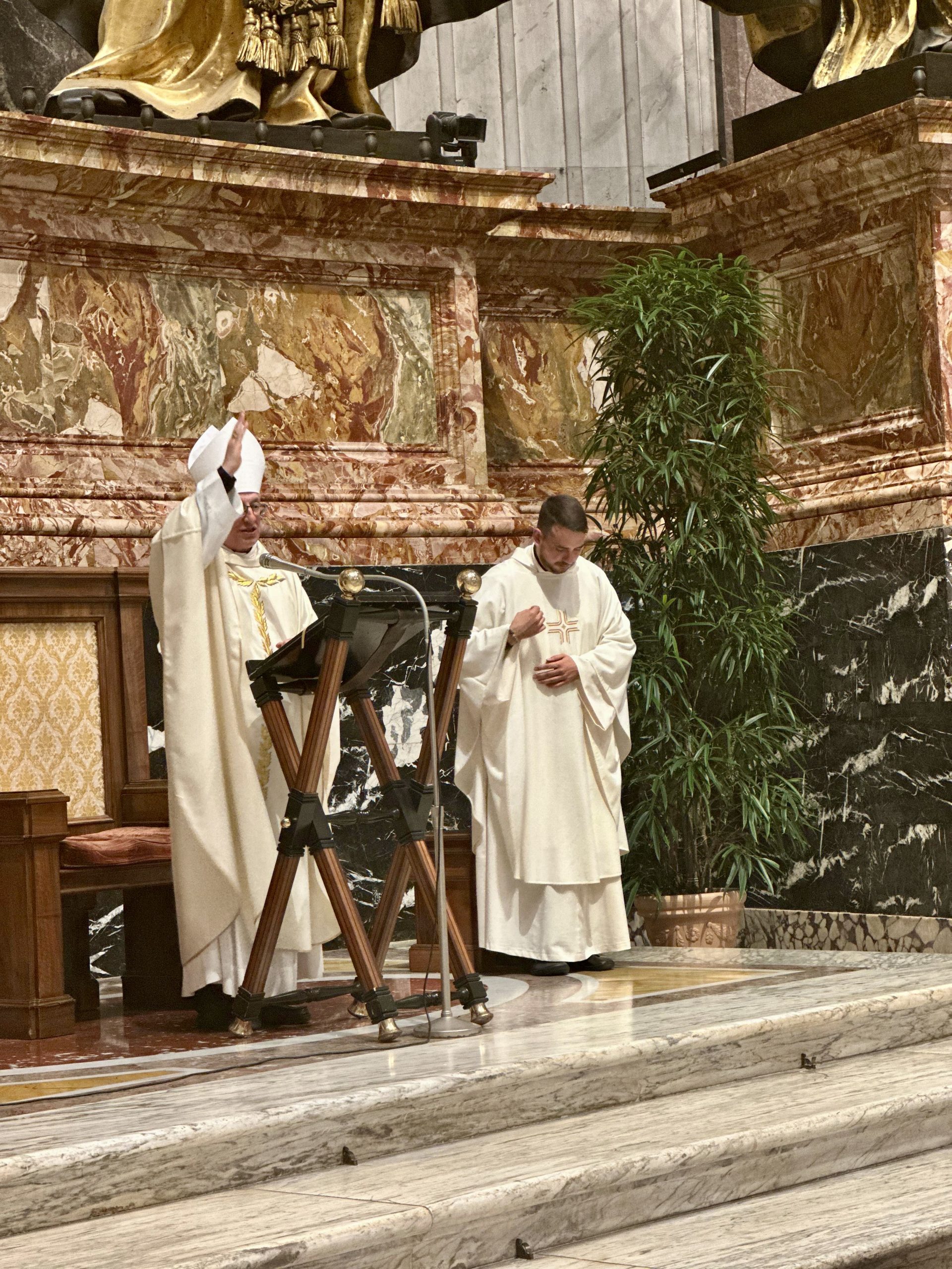 Misa-en-Catedra-de-San-Pedro-23