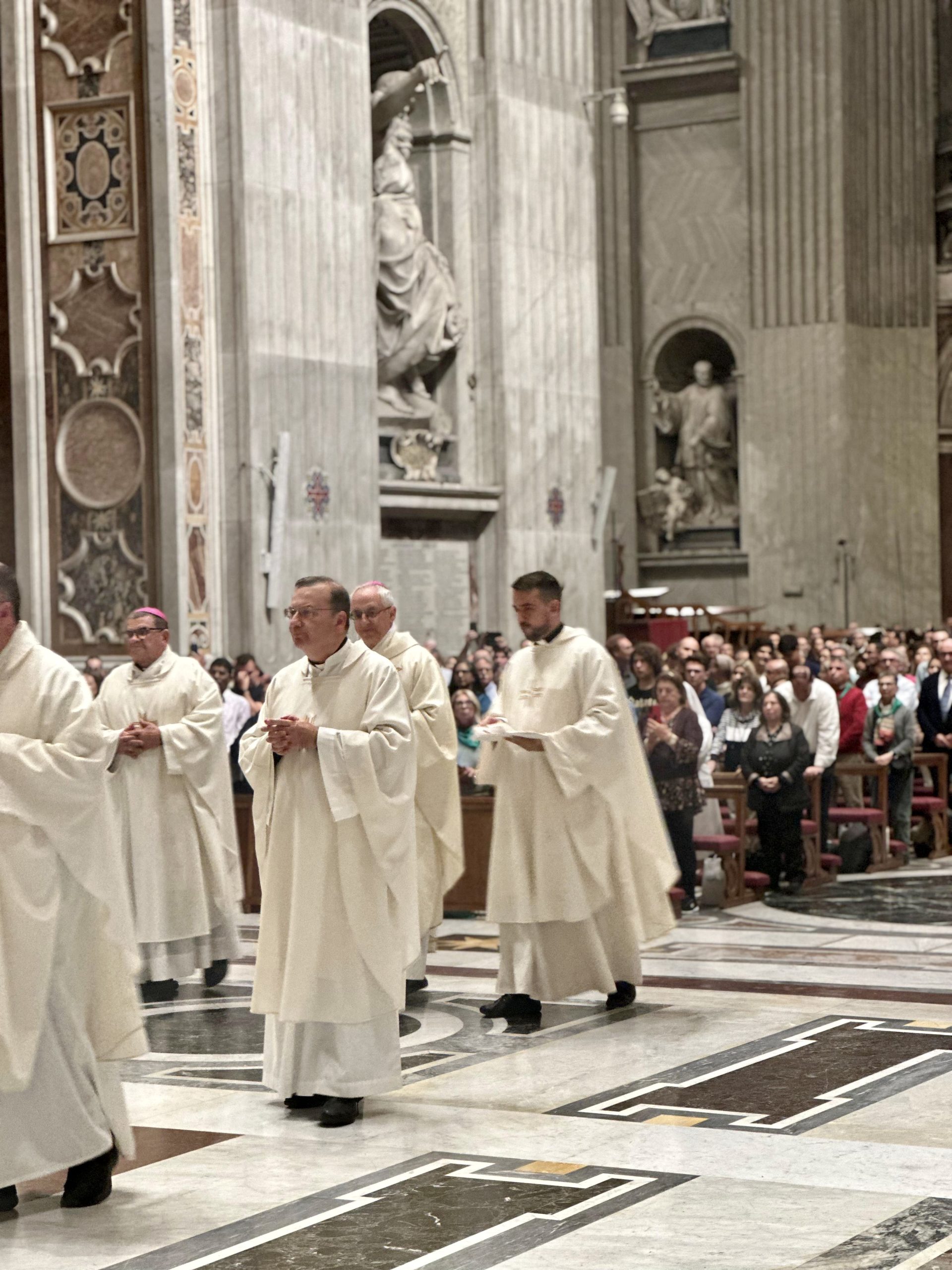 Misa-en-Catedra-de-San-Pedro-30